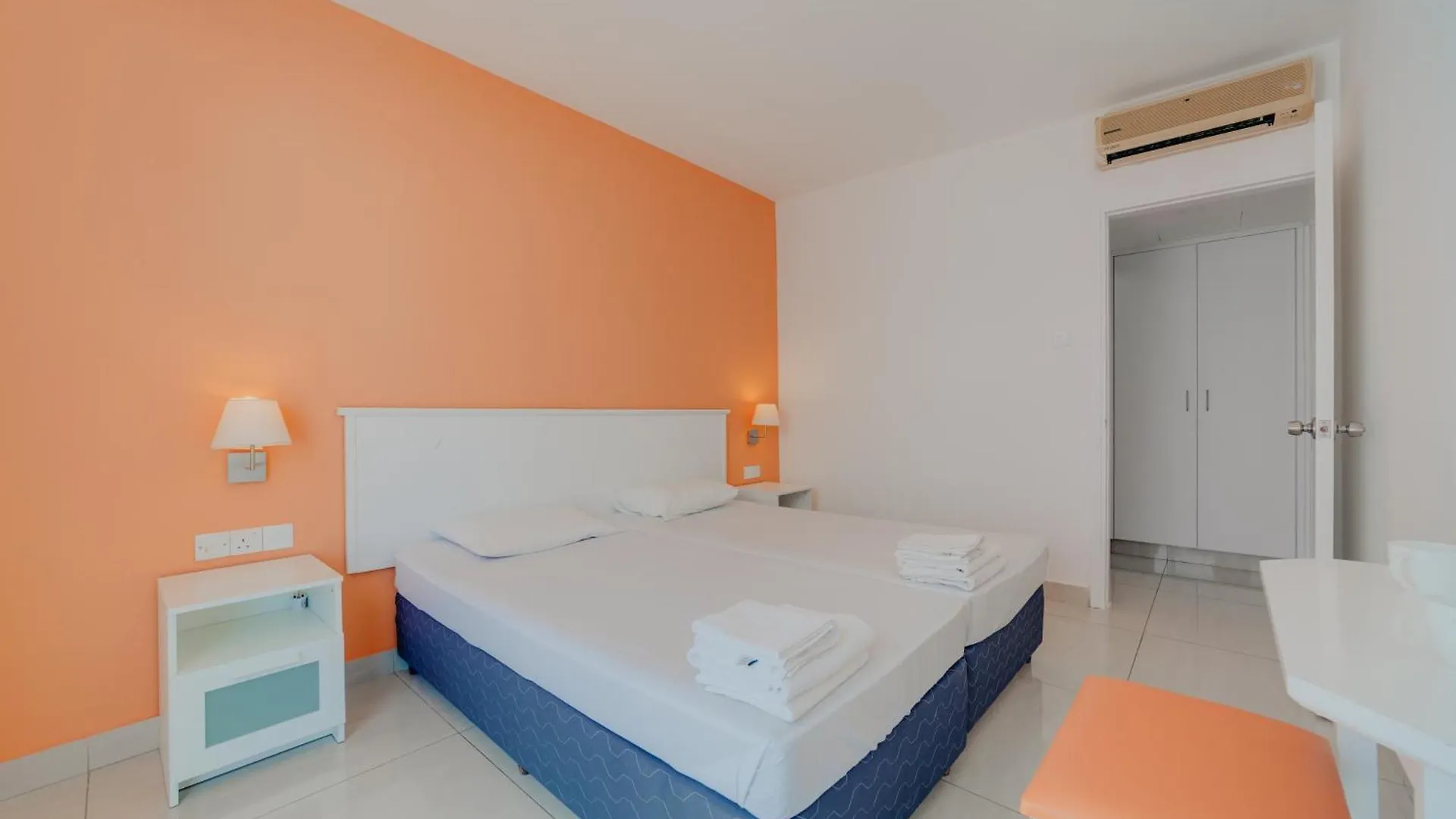 Christos Napa Apartments Ayia Napa